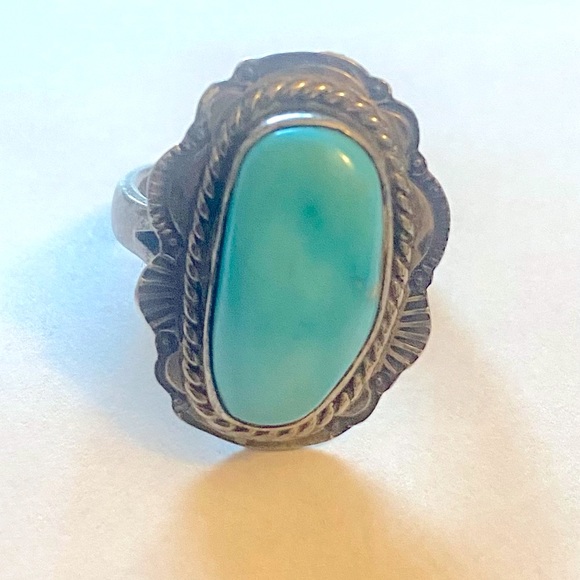 Sterling Silver Navajo Native American made turquoise ring. - Picture 3 of 6